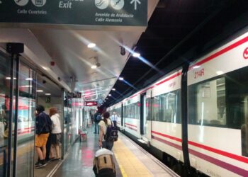 Restablecida con normalidad la circulación de Cercanías entre Centro Alameda y Los Prados tras descarrilar tren