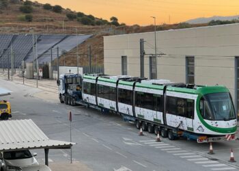 Metro de Málaga aumenta su flota con la llegada del segundo tren de la serie Urbos 100