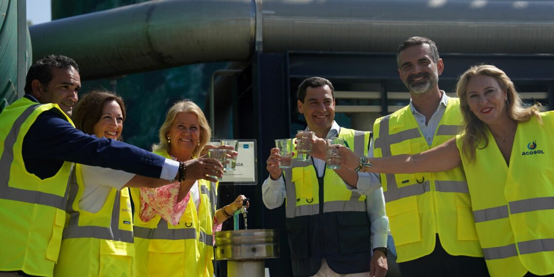 Moreno inaugura la ampliación hasta 20 hm3 de la desaladora  de Marbella que ayudará a garantizar agua para la Costa del Sol