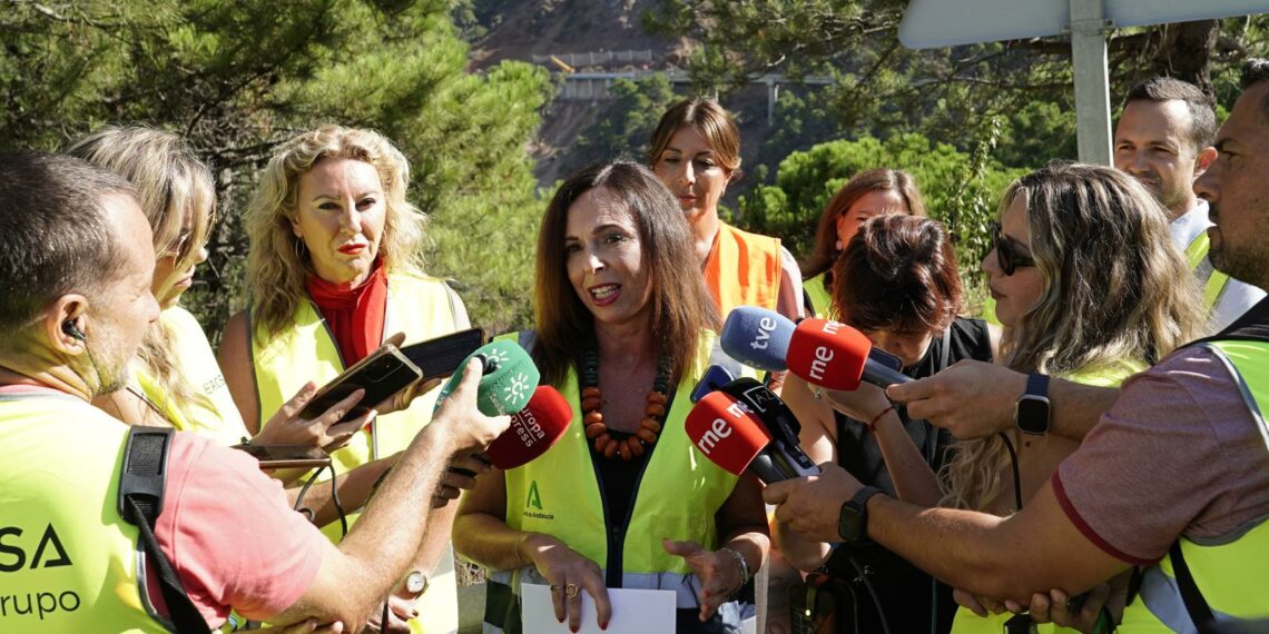 La Junta reabre al tráfico la carretera entre Ronda y San Pedro Alcántara mientras prosiguen las obras en la ladera