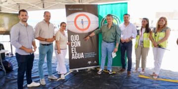 La Junta lanza en Fuengirola la campaña ‘Ojo con el agua’ para prevenir ahogamientos este verano