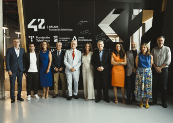 La Junta renueva su compromiso con 42 Málaga para formar a profesionales digitales