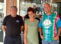 «Lo hemos hecho lo mejor posible»: Paco y sus hijos echan el cierre a la Pastelería Castillo de Torremolinos