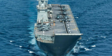 La Armada española desplegará un desembarco anfibio en la playa de La Malagueta