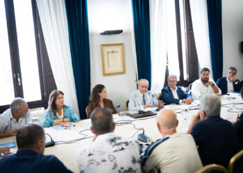 Las instituciones ratifican su compromiso de trabajar por un nuevo estadio «a la altura de Málaga»