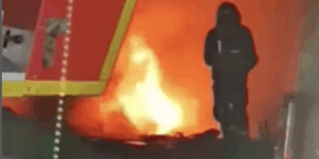 Arde el chiringuito de Cabopino en Marbella