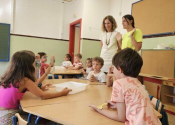 Más de 400 niños de Fuengirola participan estos meses en la Escuela Municipal de Verano