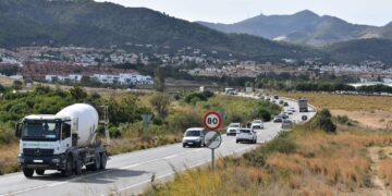 La Junta licita el desdoble de la carretera de acceso a Alhaurín de la Torre con nuevos carriles BUS-VAO