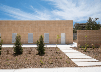 La Junta anuncia la puesta en funcionamiento de la ampliación del centro de salud de La Carihuela