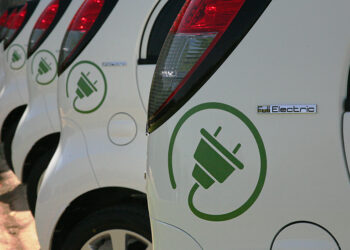 Andalucía abre la convocatoria del programa MOVES III 2025 para impulsar la movilidad sostenible