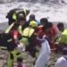 Una menor de 14 años evacuada al hospital tras caerse de un hidropedal en una playa de Fuengirola