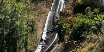 Acosol finaliza con éxito la obra de emergencia para sustituir 80 metros de tubería de la red de alta en Benalmádena