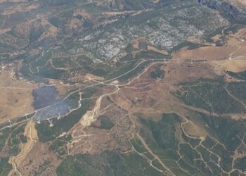 Estabilizado el incendio forestal en el Parque Eólico Ignacio Molina, en Casares