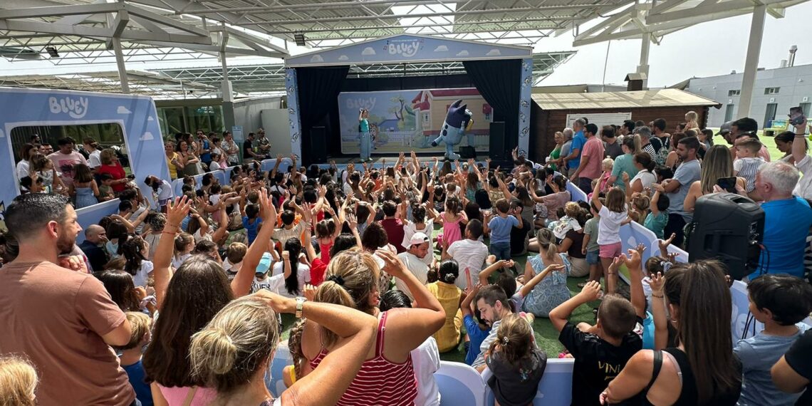 Shows infantiles y photocalls: Bluey y Bingo aterrizan juntos por primera vez en Miramar