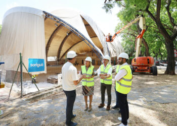 La reforma del Centro de Tecnificación de Gimnasia Rítmica de Marbella arranca con el desmontaje de la carpa