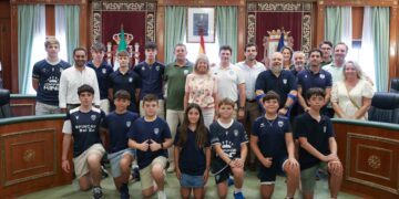 La alcaldesa de Marbella recibe al Marbella Rugby Club tras una temporada llena de éxitos