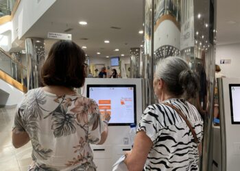 Un millar de usuarios se benefician diariamente de un nuevo gestor de turnos SAS en el Hospital Clínico de Málaga