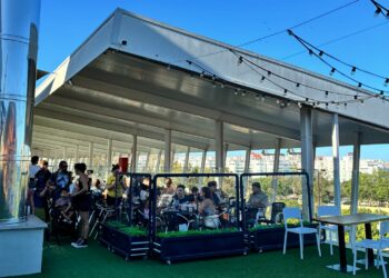 La terraza del Centro Comercial Miramar, el mejor plan familiar en Fuengirola