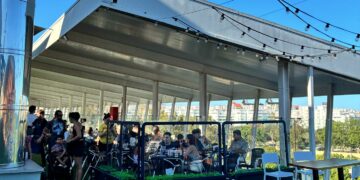 La terraza del Centro Comercial Miramar, el mejor plan familiar en Fuengirola