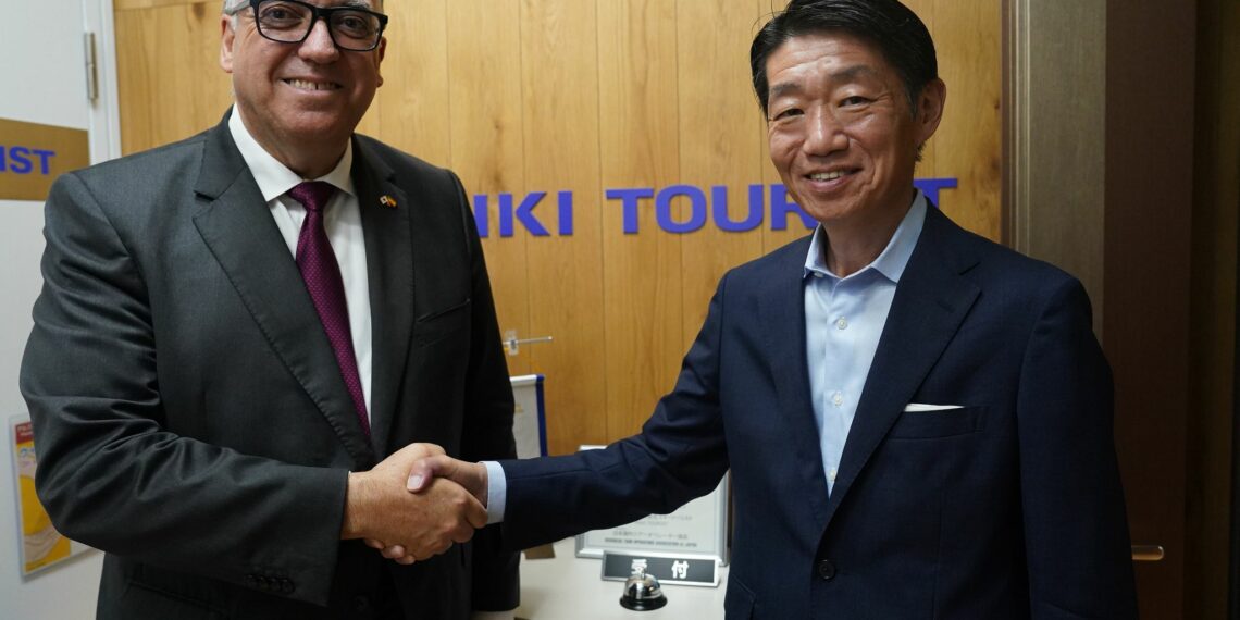 Andalucía sella una alianza con MIKI Travel para atraer turismo asiático