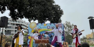 Torremolinos impulsa este verano espectáculos de magia, música y marionetas para toda la familia