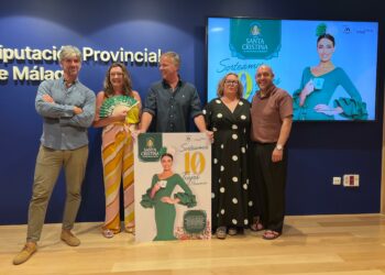 La moda flamenca toma el corazón de Málaga con sello local