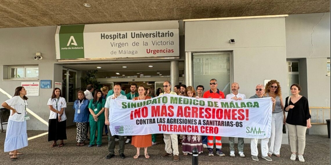Amenazan e insultan a una médica del servicio de Urgencias del Hospital Virgen de la Victoria