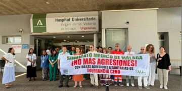 Amenazan e insultan a una médica del servicio de Urgencias del Hospital Virgen de la Victoria