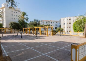 El Ayuntamiento de Estepona incluye la plaza Estandarte en su plan de barriadas para una reforma integral