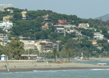 Fallece un bañista en la playa de La Malagueta