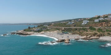 Rescatan a un paddle surfista en plena madrugada en La Duquesa después de una intensa búsqueda