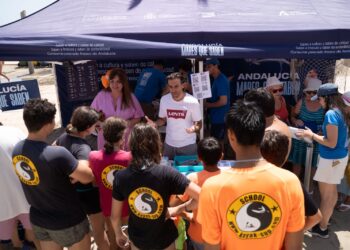 Benalmádena se suma a la campaña de sensibilización pesquera de la Junta ‘Mares que saben’