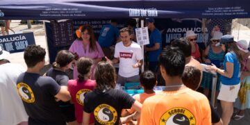 Benalmádena se suma a la campaña de sensibilización pesquera de la Junta ‘Mares que saben’