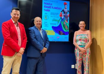 Diputación impulsa el desfile de moda flamenca de la Federación Malagueña de Peñas en el que participarán una docena de diseñadores