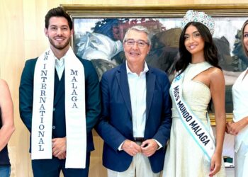 Salado Recibe a los Recién Coronados Miss Mundo Málaga y Míster Internacional Málaga 2025