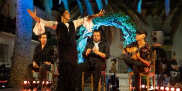 Benalmádena llenará sus noches de verano de cine, magia y buena música al aire libre con ‘Cultura en la Calle’