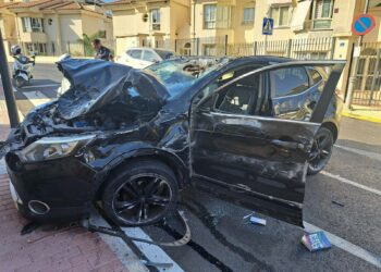 Un accidente permite a la Policía de Mijas atrapar a un hombre con orden judicial de ingreso en prisión por asesinato