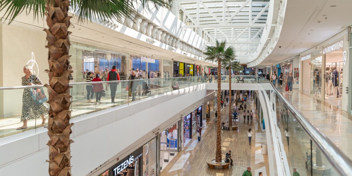 Miramar y Cruz Roja promueven la vuelta al cole solidaria con la campaña ‘Schooll4all’