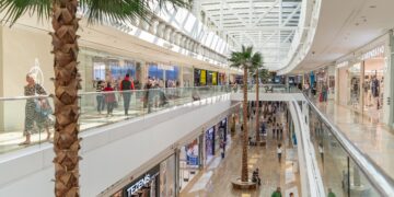 Miramar y Cruz Roja promueven la vuelta al cole solidaria con la campaña ‘Schooll4all’