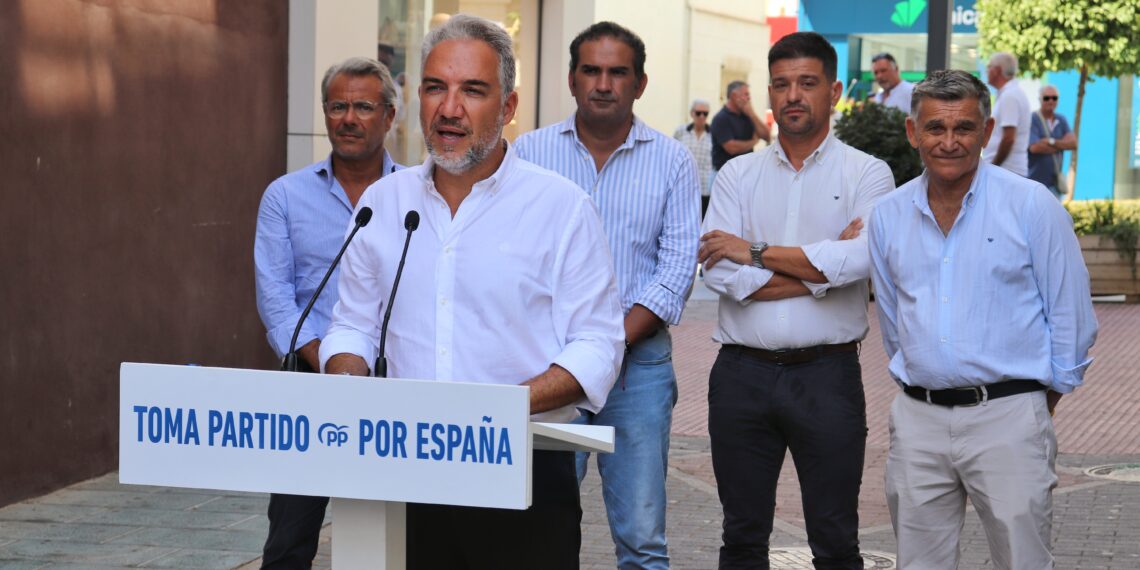 Bendodo denuncia el silencio cómplice del PSOE ante la trama de afiliaciones fantasma en Estepona: “El modus operandi del sanchismo es manipular, controlar y amañar”