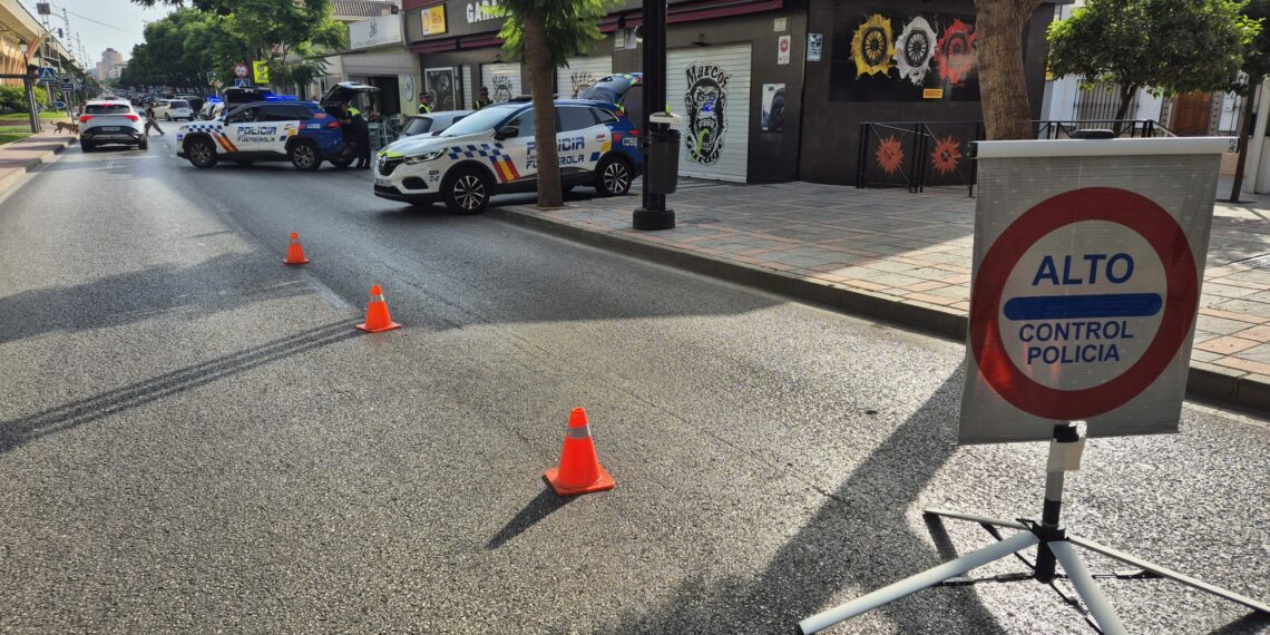 La Policía Local de Fuengirola realizó más de 80 controles de tráfico durante el pasado mes de julio