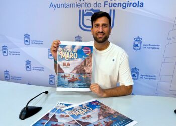 Fuengirola organiza una excursión para practicar kayak en las Playas de Maro dirigida a jóvenes de 16 a 35 años