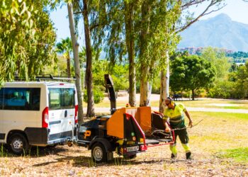 San Pedro Alcántara impulsa una gestión sostenible de los residuos vegetales en el Parque de los Tres Jardines