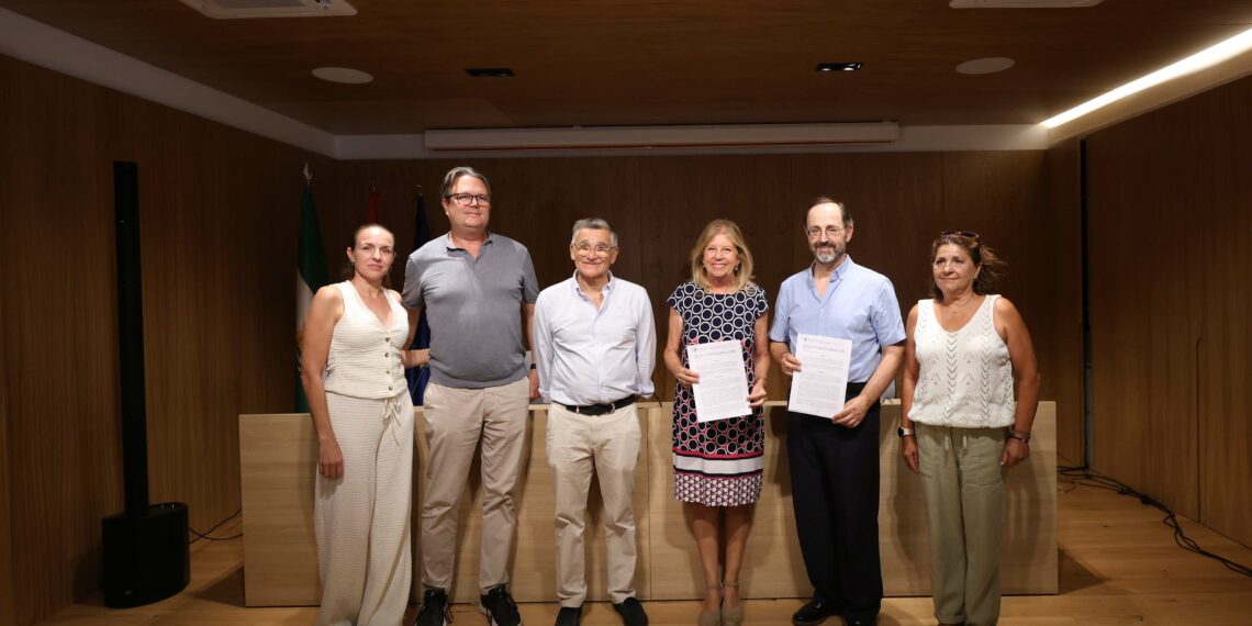 Marbella renueva su apoyo a la Asociación Avance Positivo para continuar sus programas de salud pública