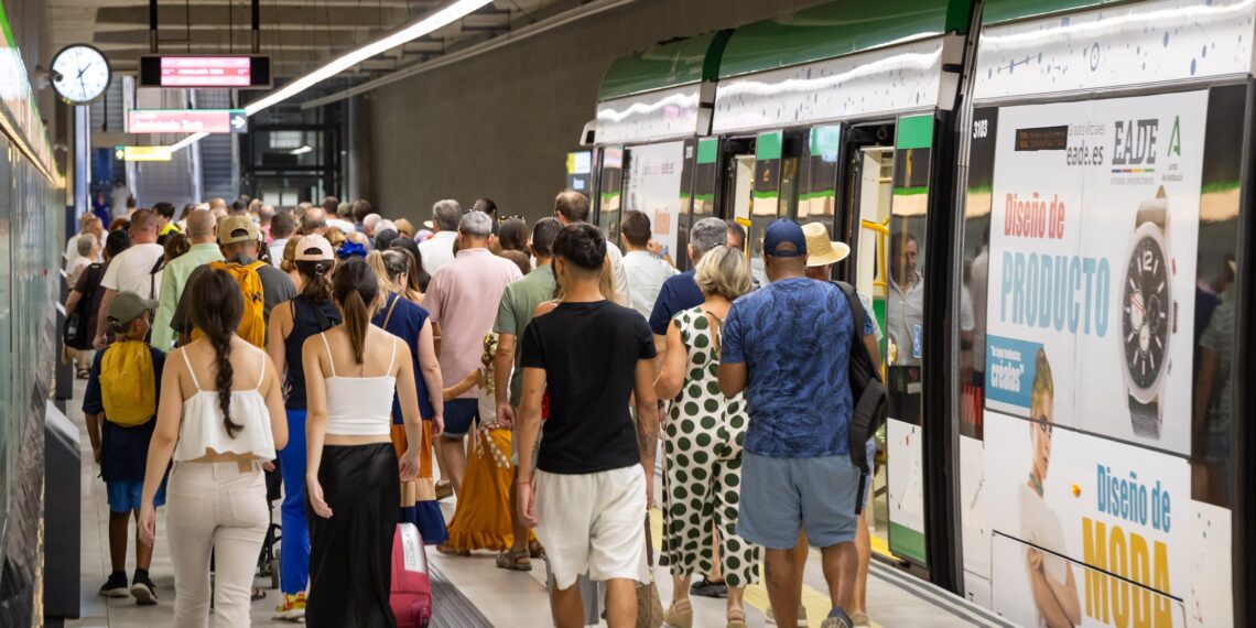 El Metro de Málaga supera los 360.000 viajeros transportados durante el operativo especial de Feria
