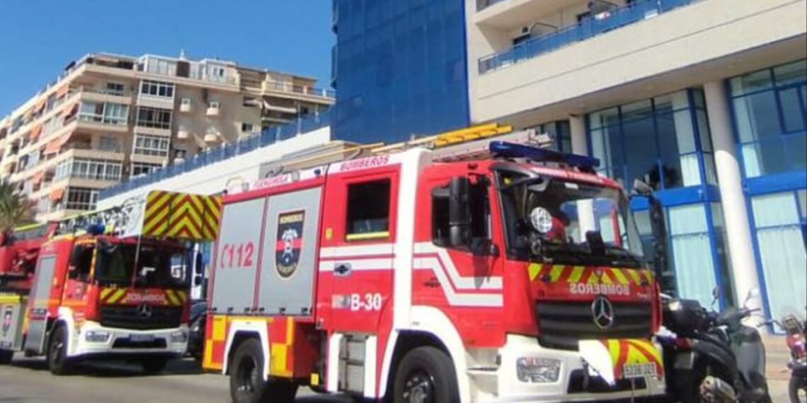 Desalojan el Hotel Yaramar de Fuengirola por un incendio que se ha saldado sin heridos