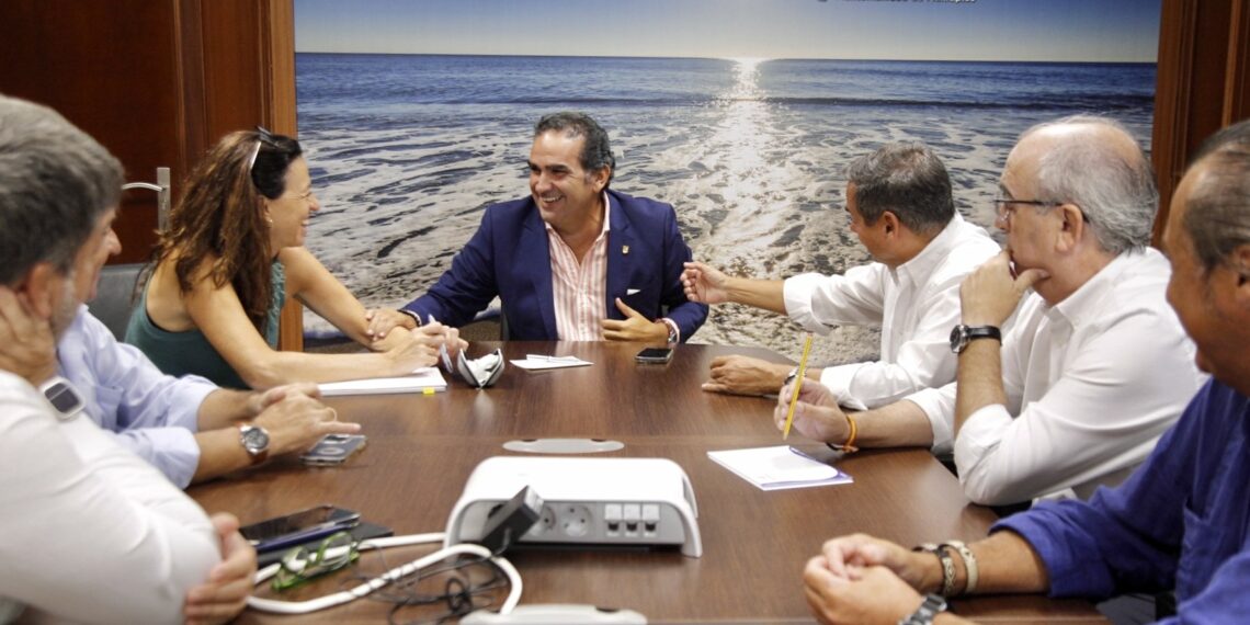 La Mancomunidad impulsa el uso de agua regenerada en los campos de golf y pide un compromiso en reciclaje