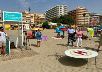 El servicio de aerovigilancia con drones de las playas de Fuengirola realizó seis misiones de rescate durante el pasado mes de julio