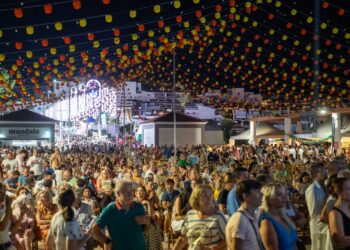 Éxito rotundo de afluencia en la Feria y Fiestas de Benalmádena Pueblo en honor a la Virgen de la Cruz