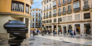 Málaga dice adiós a nuevo pisos turísticos: desde este sábado no se concederán más licencias